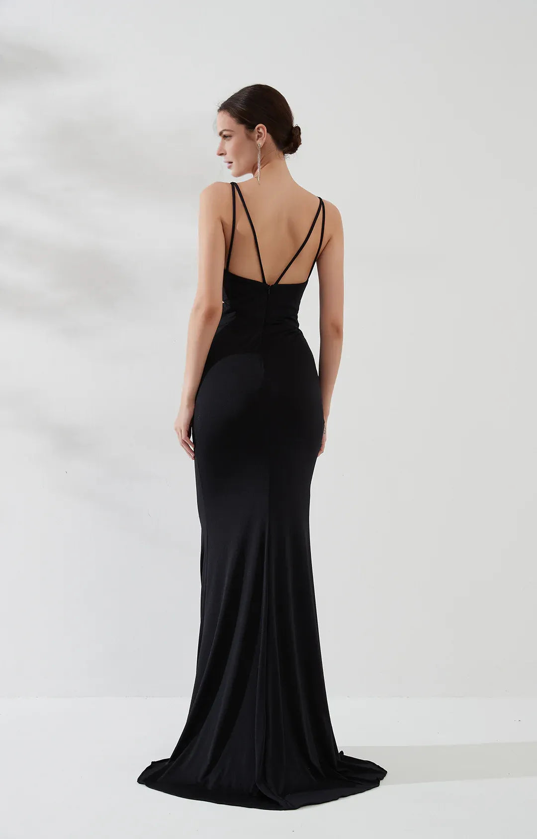 Glamorous Sheath Plunging V-neck Sleeveless Satin Floor-length Twist-front Evening Gown