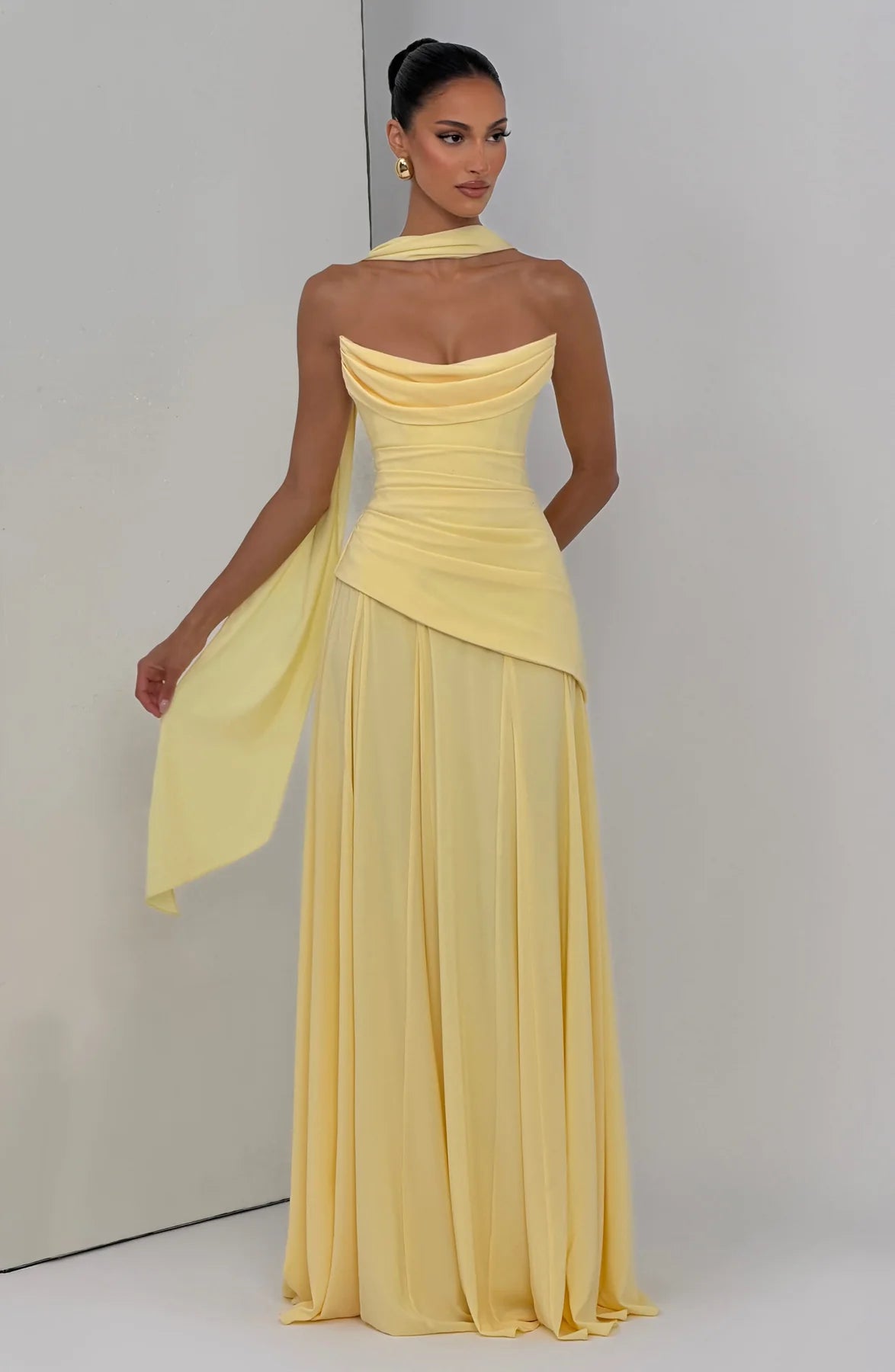 Elegant A-Line Strapless Choker Neck Sleeveless Chiffon Floor-Length Corset Evening Dress
