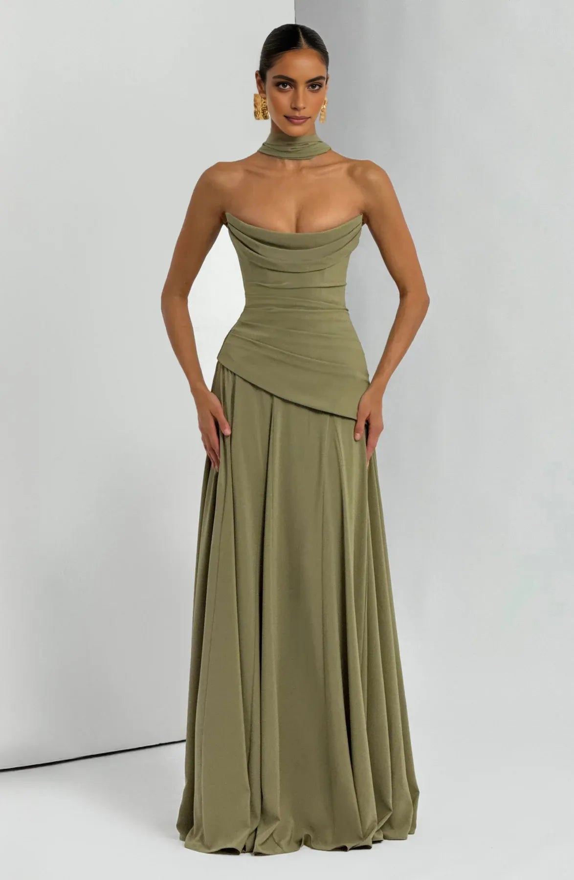 Elegant A-Line Strapless Choker Neck Sleeveless Chiffon Floor-Length Corset Evening Dress