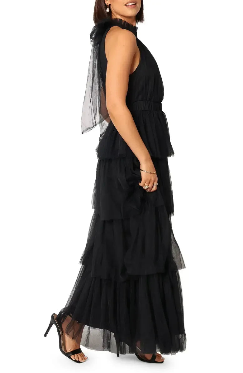 Romantic A-Line Halter Neck Sleeveless Tulle Tiered Back Bow Floor-Length Formal Evening Gown