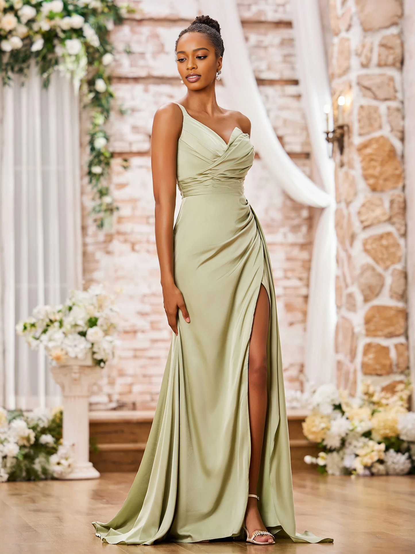 Sparkling Mermaid Sweetheart Sleeveless Satin Maxi Evening Dress With Slit